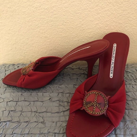 Donald J Pliner red sandals - Picture 2 of 3